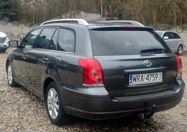 Toyota Avensis cena 16900 przebieg: 240000, rok produkcji 2008 z Radom małe 172